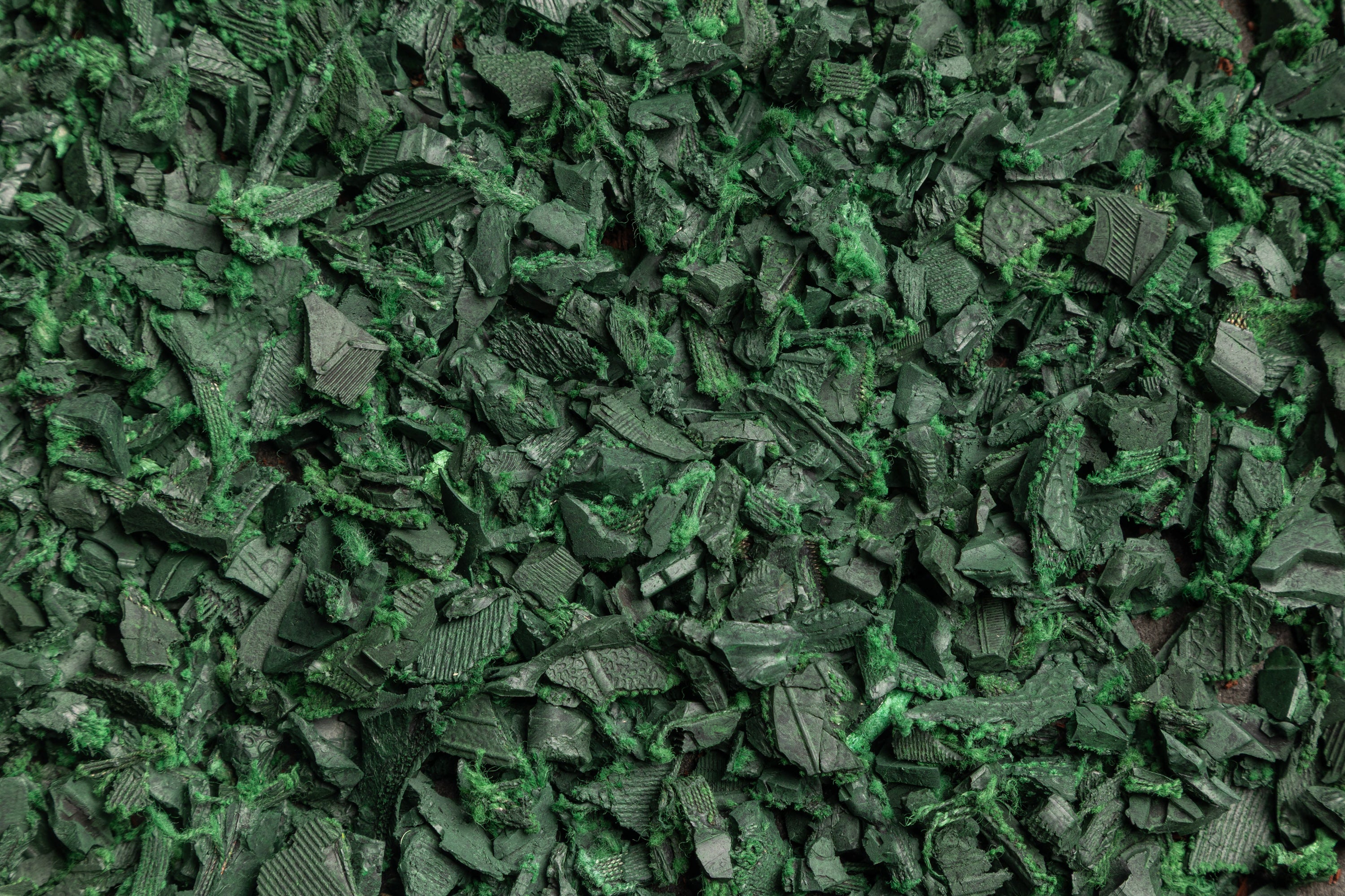 Green Rubber Mulch Nuggets